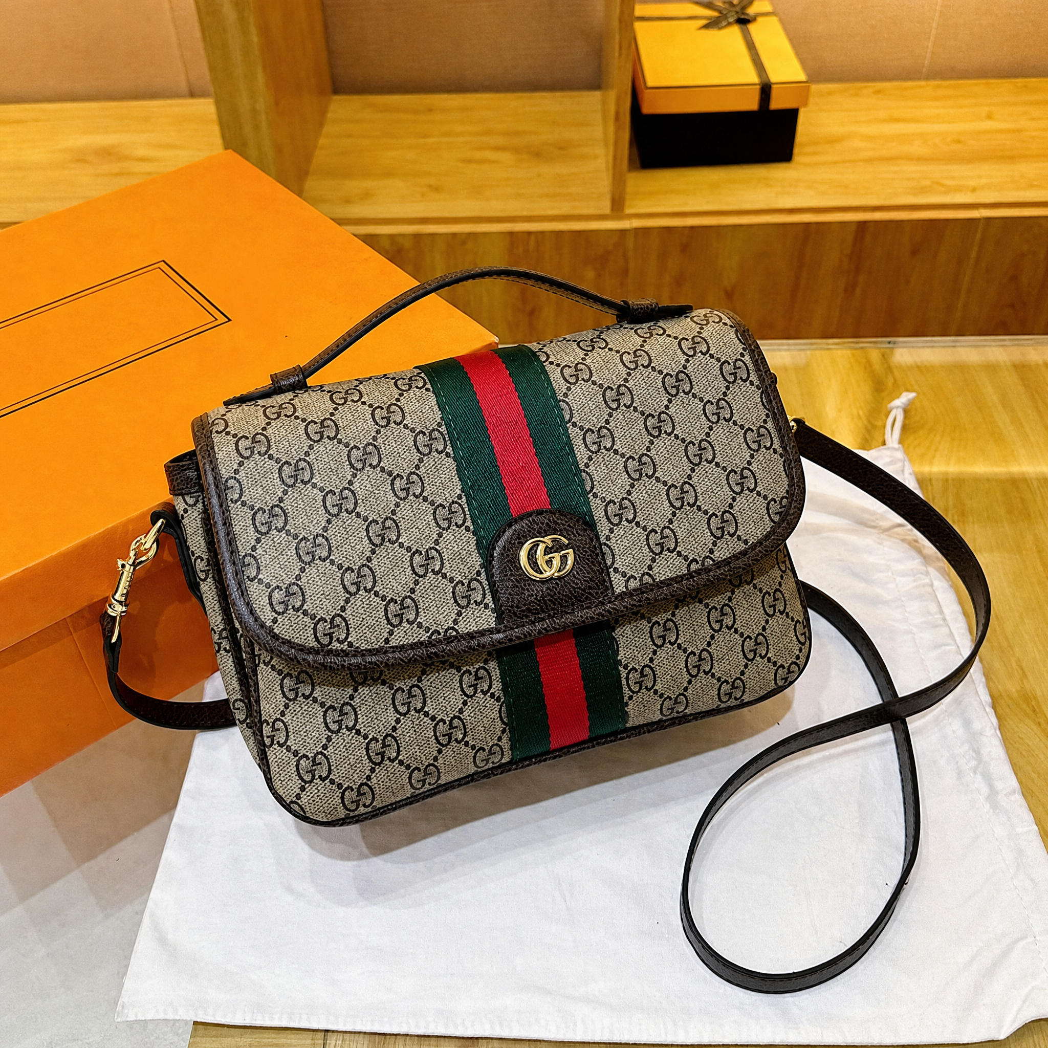Leather GG Shoulder Bag