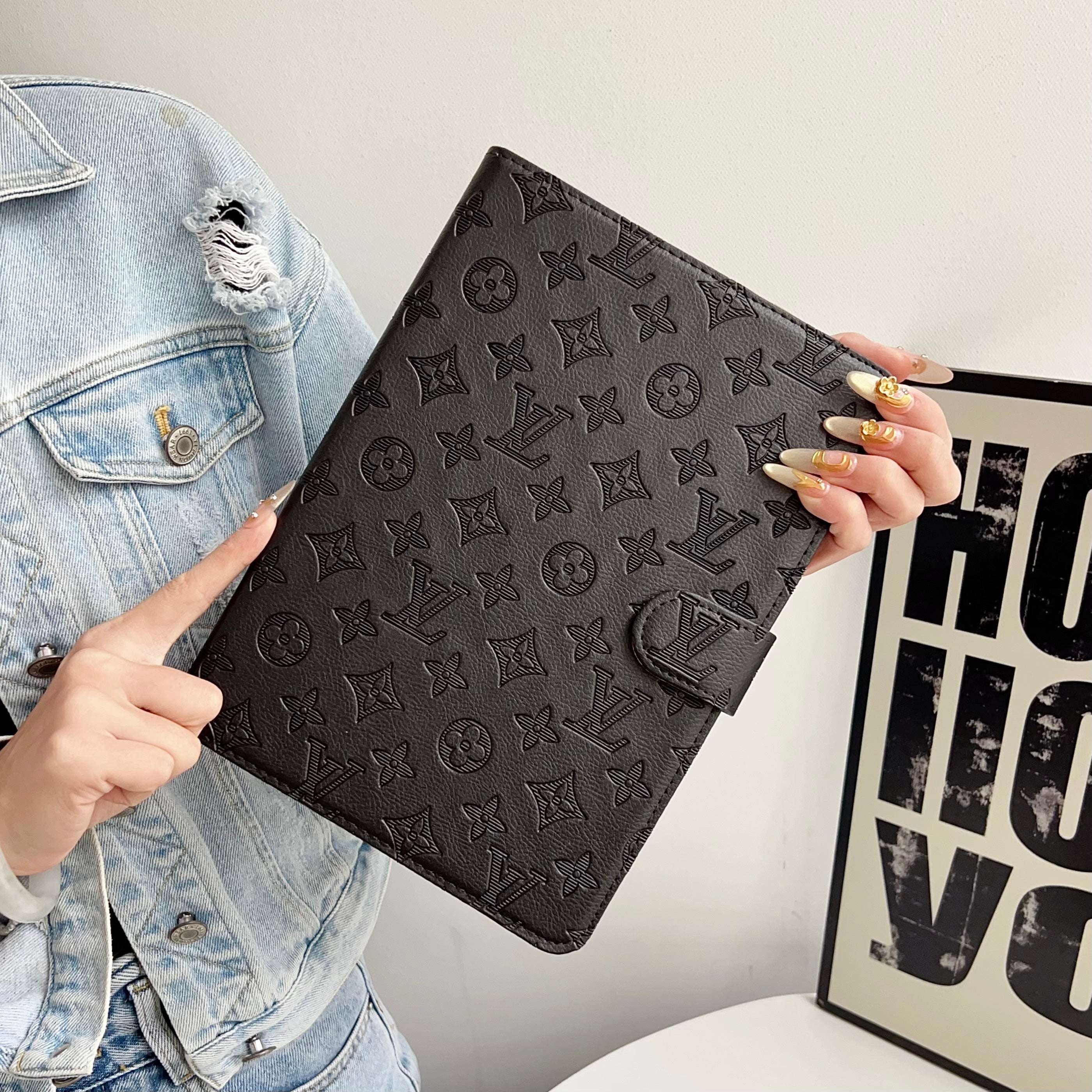 Classic Monogram  iPad Case Black Printing-CYLV108