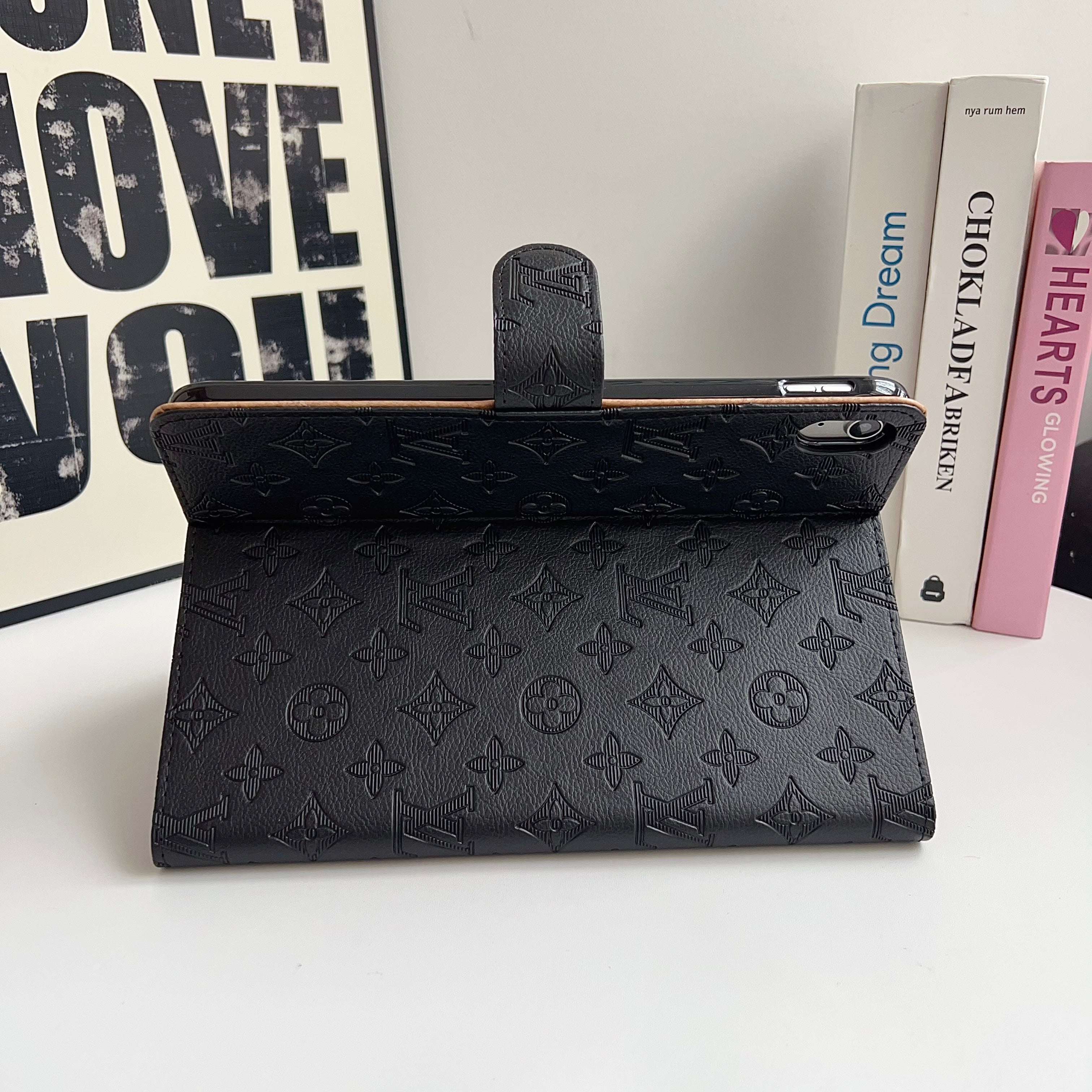 Classic Monogram  iPad Case Black Printing-CYLV108