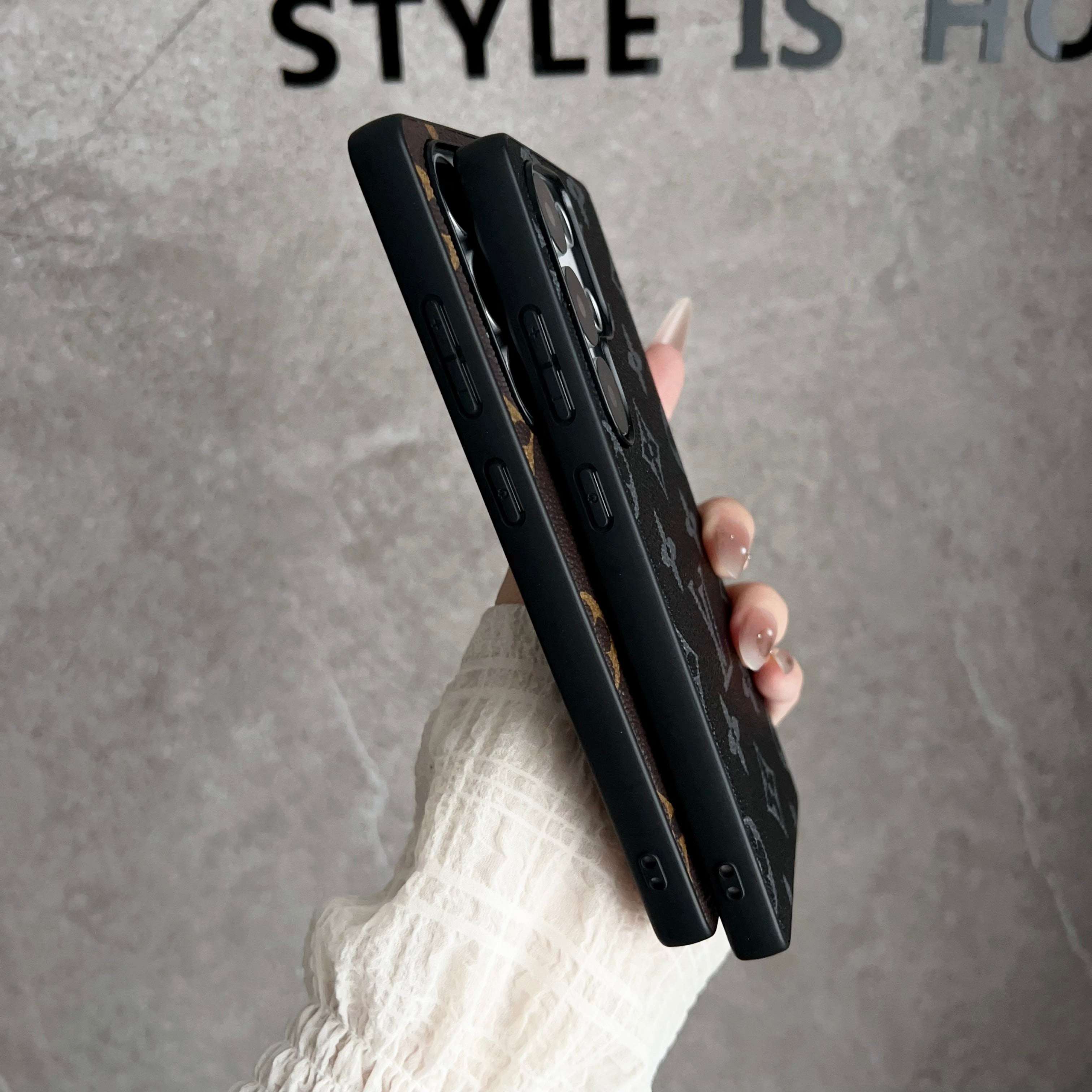 Classic Monogram SamsungGalaxy S Series Case-CYLV084