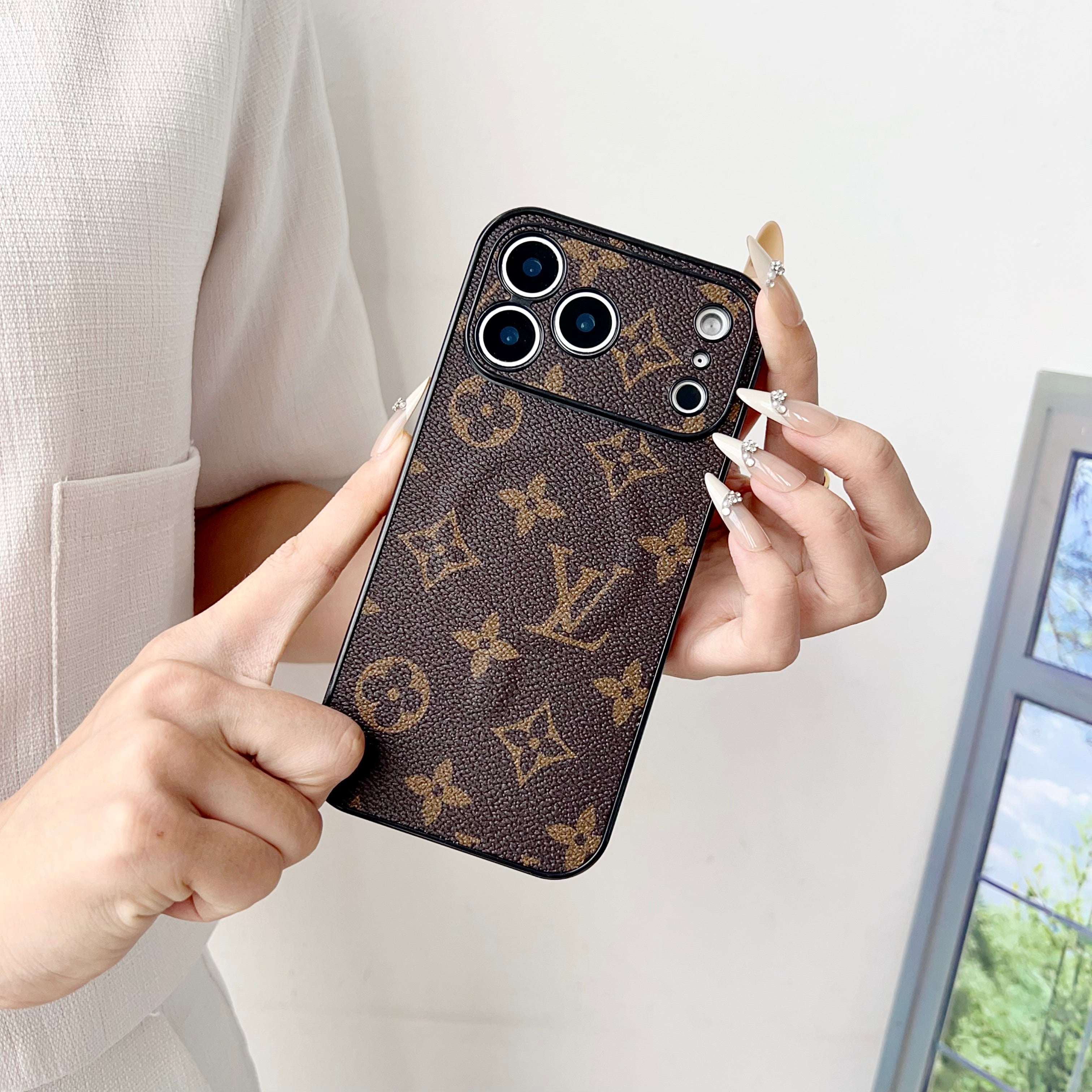 Premium Leather Monogram iPhone Case （Magsafe） For iPhone 17 Series-CYLV059