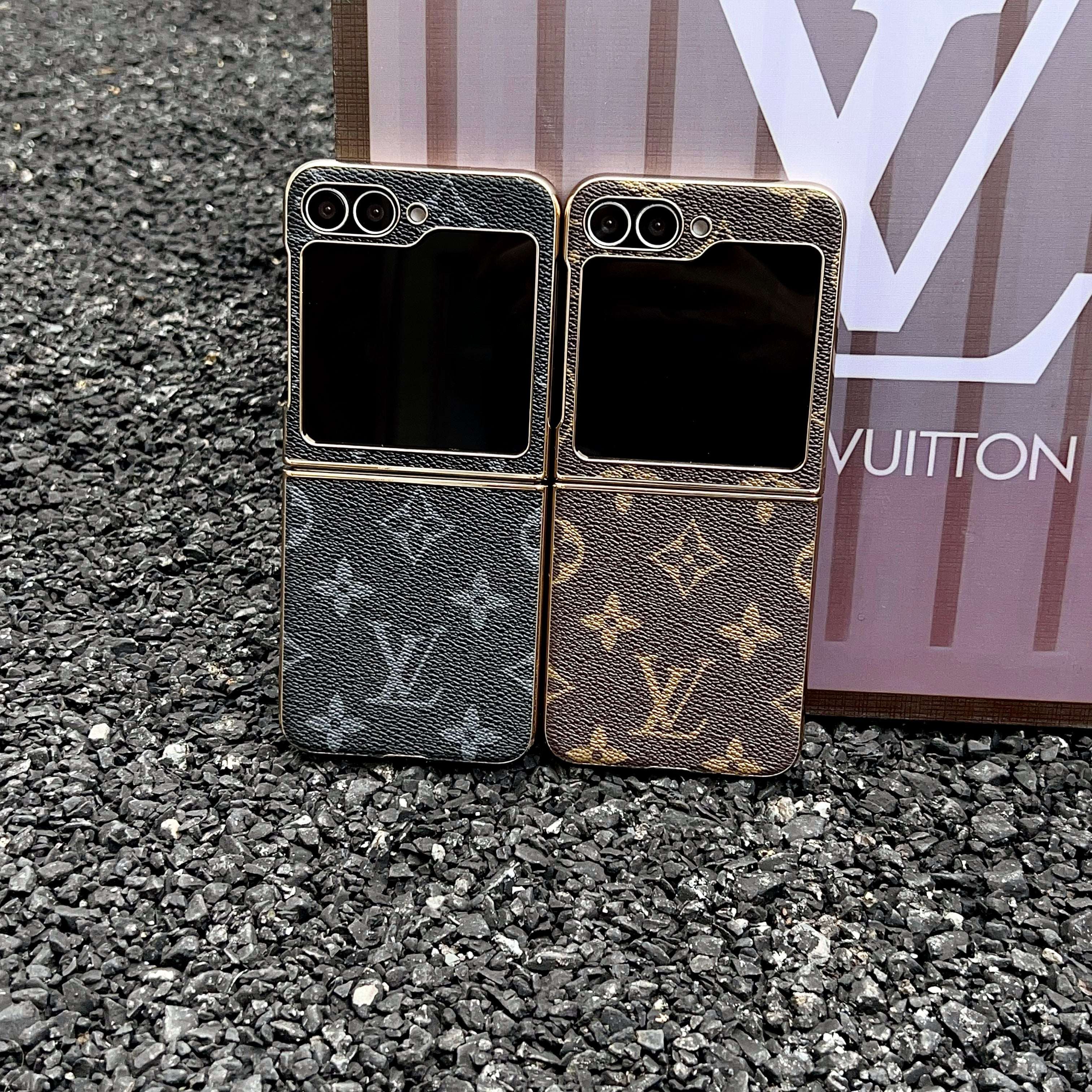 Premium Monogram Samsung Galaxy Z Flip Series Case-CYLV087