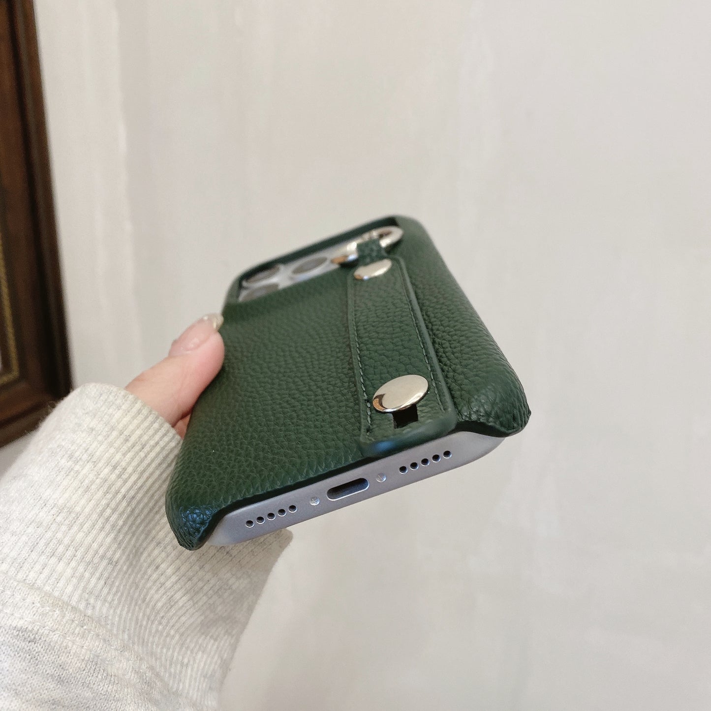 Leather iPhone Case with Wrist Strap And Holder Green-BC25015